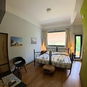 Guest house Rentrooms
